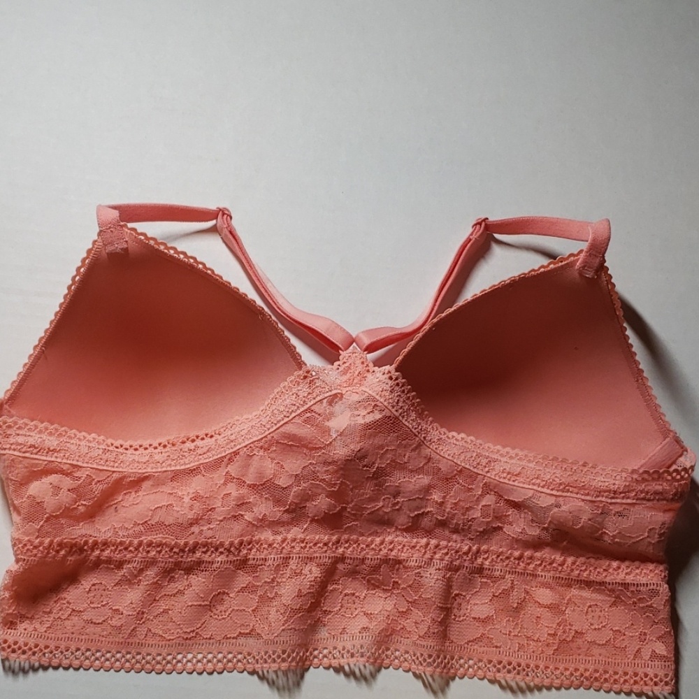 Two Victoria's Secret Lace Bras - Picture 7 of 8